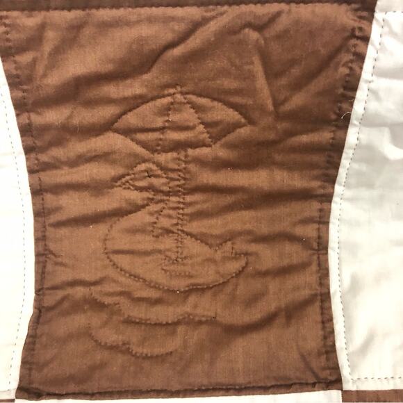 Vintage Embroidered Animal Quilt - Picture 9 of 12